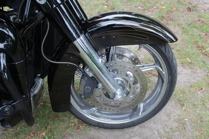 Harley-Davidson Street Glide - foto 8