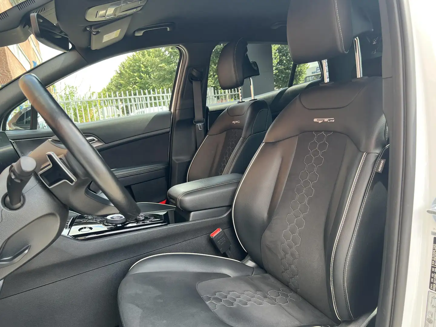 Kia Sportage 1.6 T-GDi Plug-in Hybrid AWD GT-Line Wit - 2