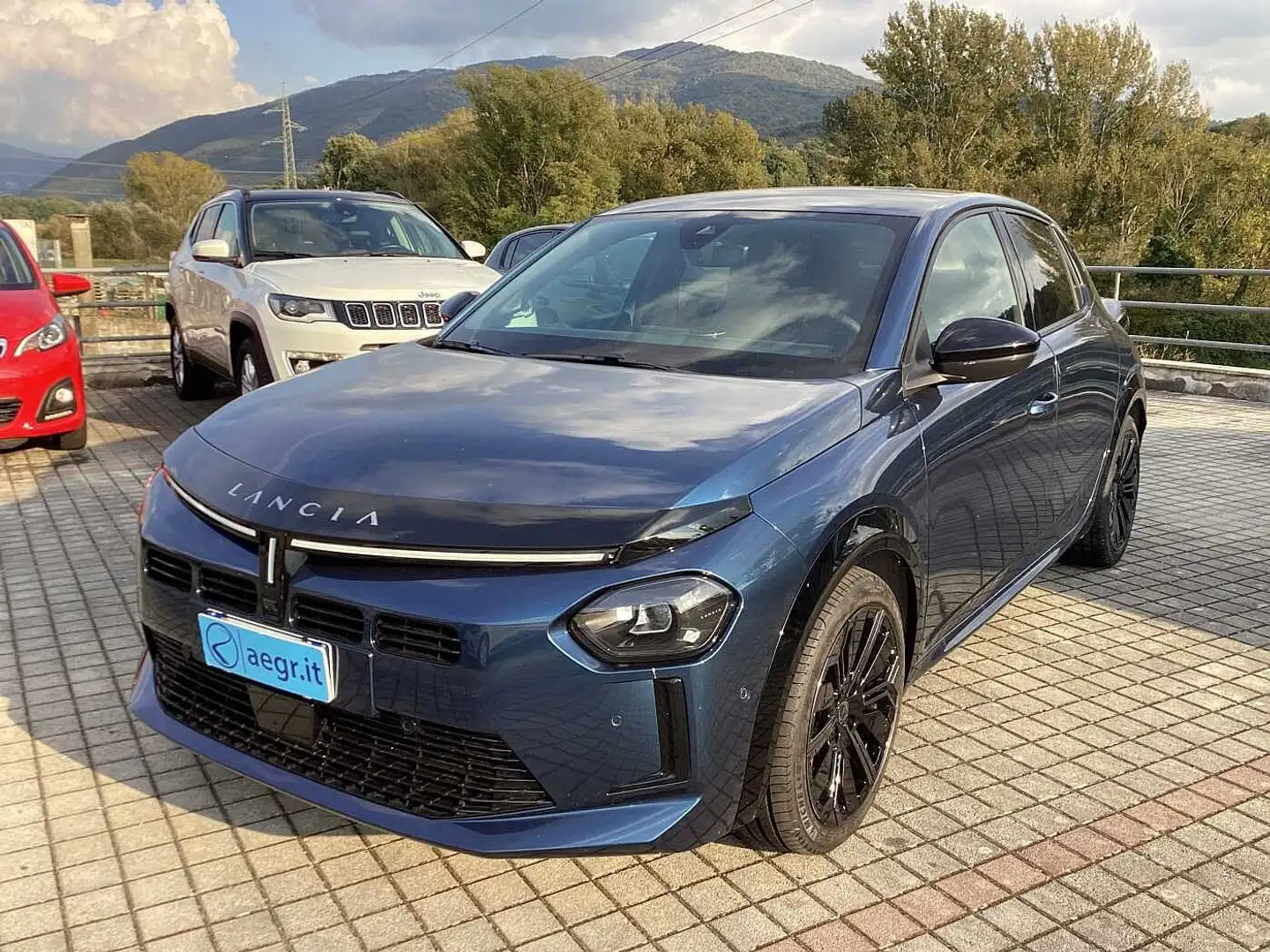 Lancia Ypsilon 4ª serie Hybrid e-DCT Edizione Cassina Blu/Azzurro - 1