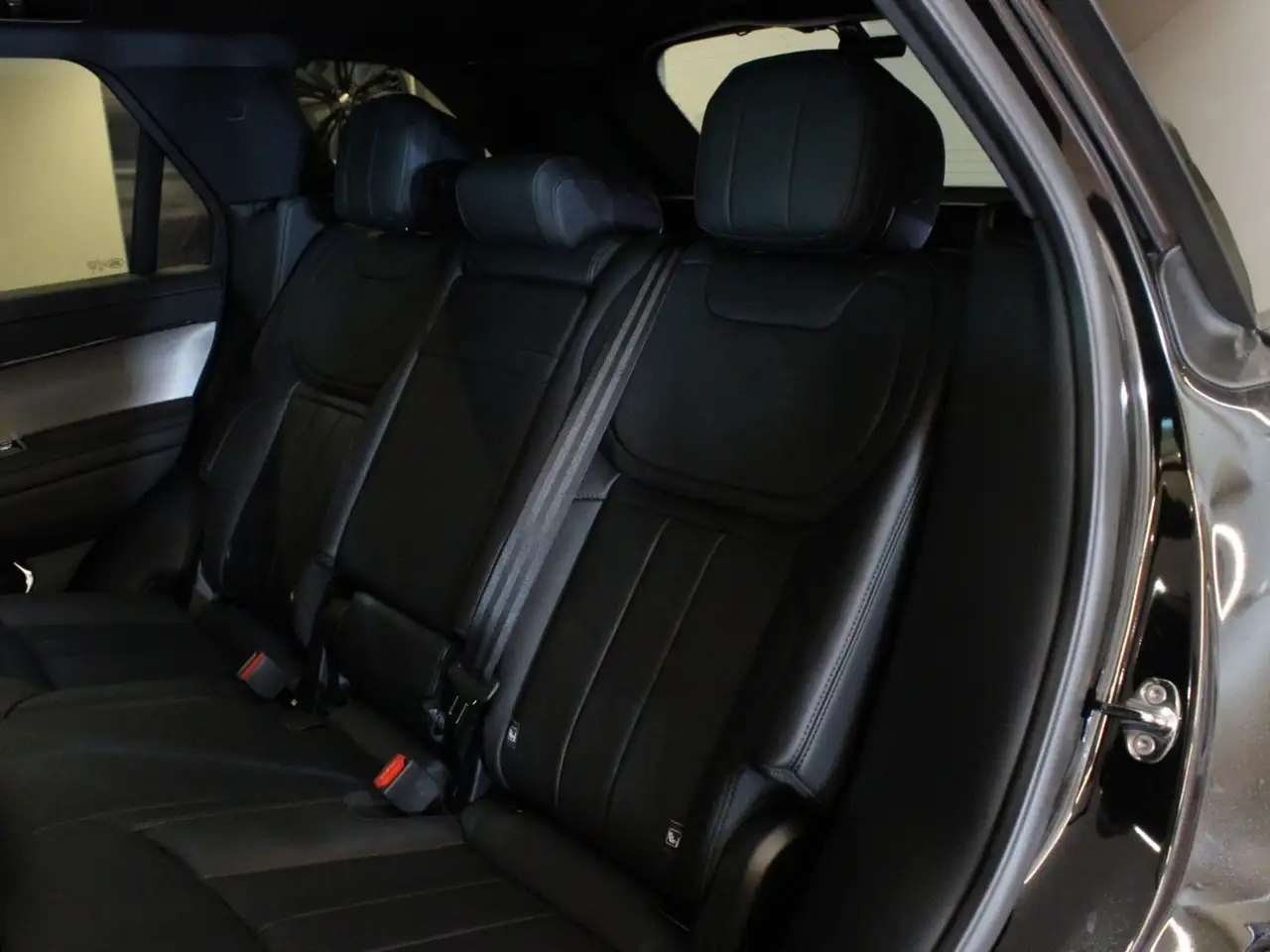 Land Rover Range Rover Sport снимка Land Rover Range Rover Sport