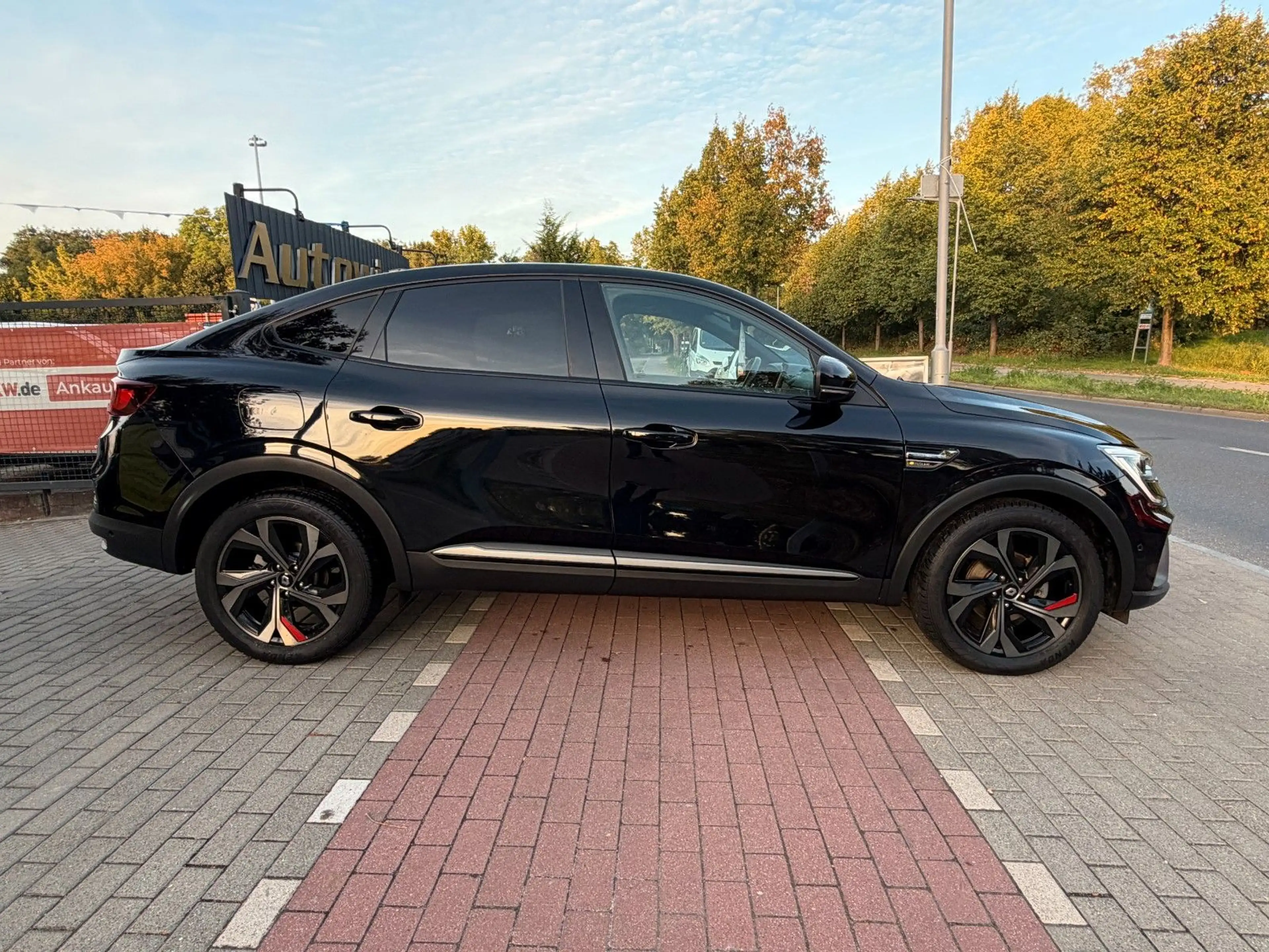 Renault Arkana R.S. Line*Aut*LED*Nav*Ambiente*Leder*Bose — photo 4