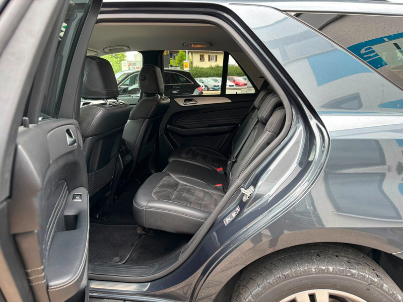 Mercedes-Benz ML 350 CDI 4Matic *AHK/Navi/Xenon* — photo 11
