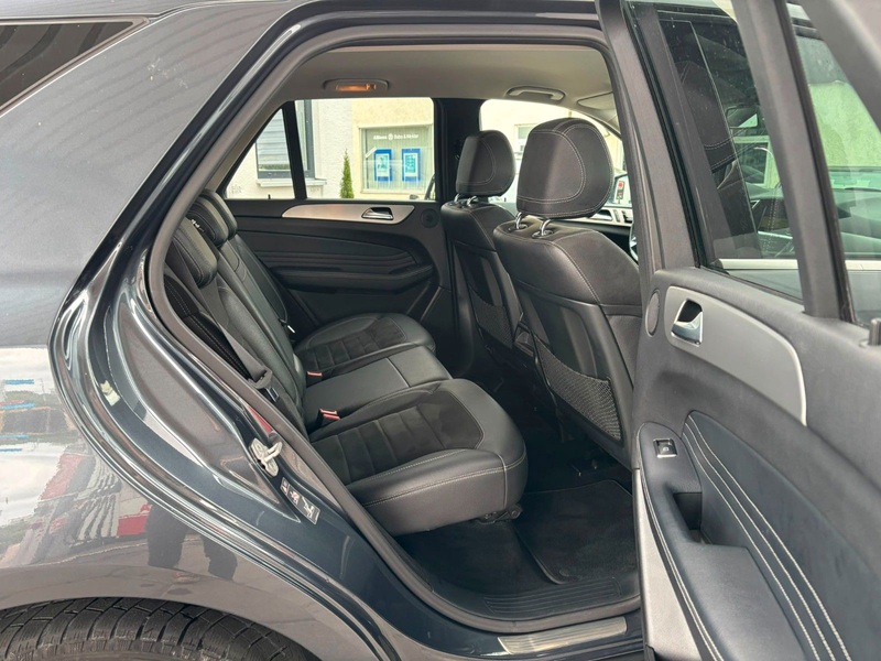 Mercedes-Benz ML 350 CDI 4Matic *AHK/Navi/Xenon* — photo 14