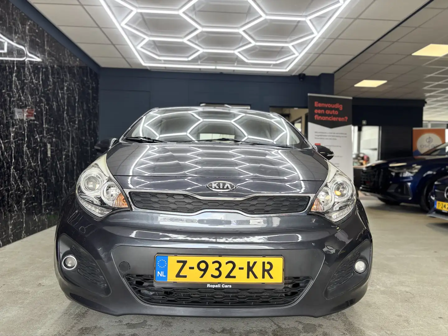 Kia Rio 1.4 CVVT Comfort Pack Šedá - 2