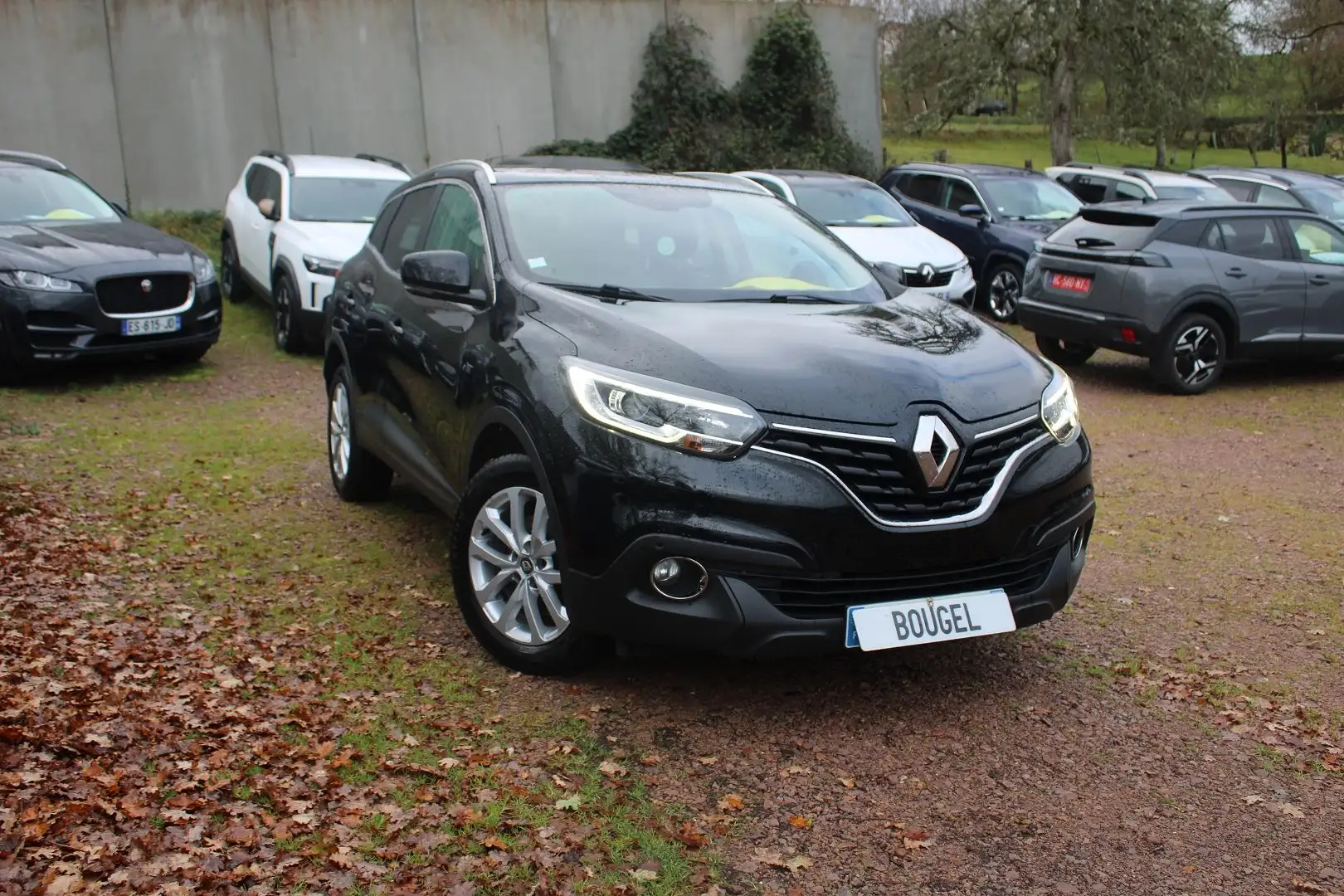 Renault Kadjar 1L2 TCE 130 CV ZEN ENERGY GPS MÉDIA USB RÉGULATEUR BLUETOOTH CLIMAT ABS JA 17 Noir - 1