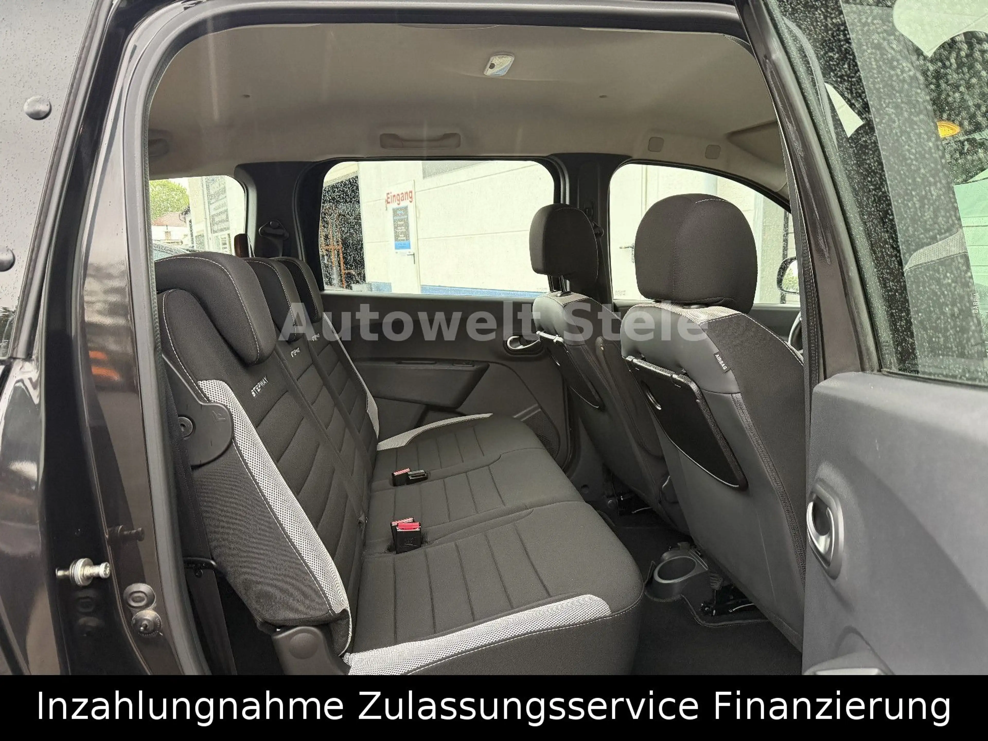 Dacia Lodgy Comfort Navi Kamera 7 Sitzer AHK Vorb. — photo 10