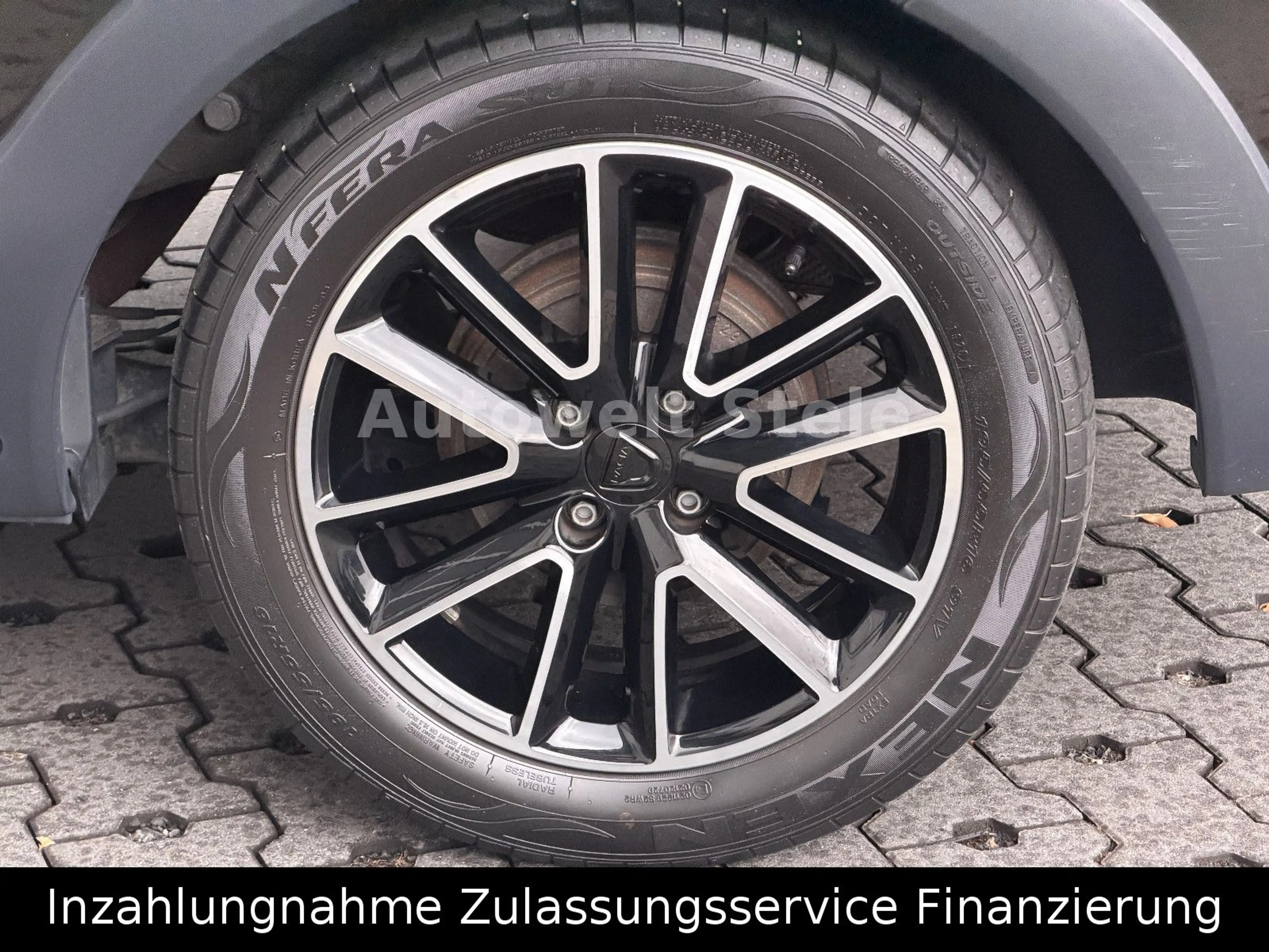 Dacia Lodgy Comfort Navi Kamera 7 Sitzer AHK Vorb. — photo 5