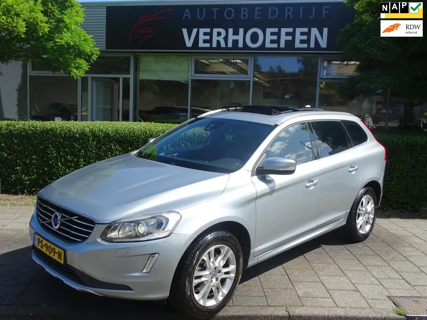 Volvo XC60 2.0 T5 FWD Summum - PANORAMADAK - AUTOMAAT - PARK Grijs - 1