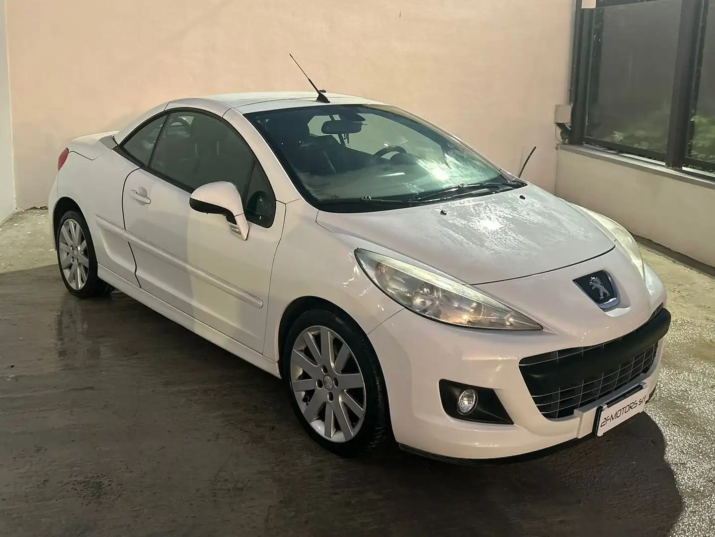 Peugeot 207 CC 1.6 hdi 8v Allure 112cv Bianco - 1