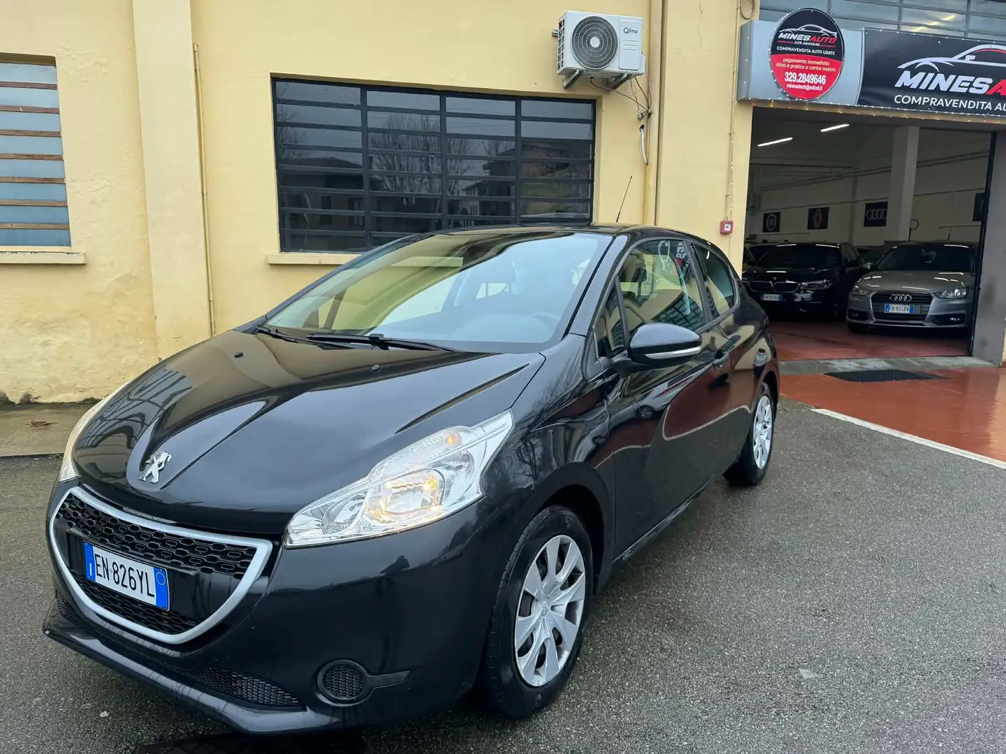 Peugeot 208 208 I 2012 3p 1.2 vti 12v Allure Nero - 1