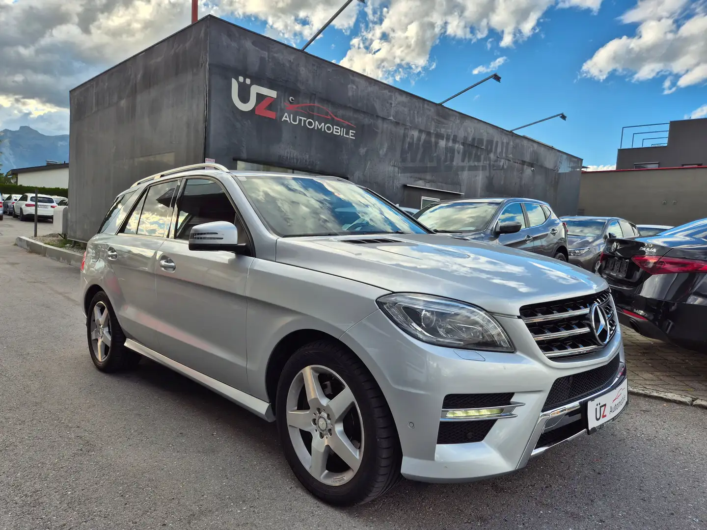 Mercedes-Benz ML 350 AKTION !! Volle Servicehistorie !! TOP Zustand ! Grau - 1