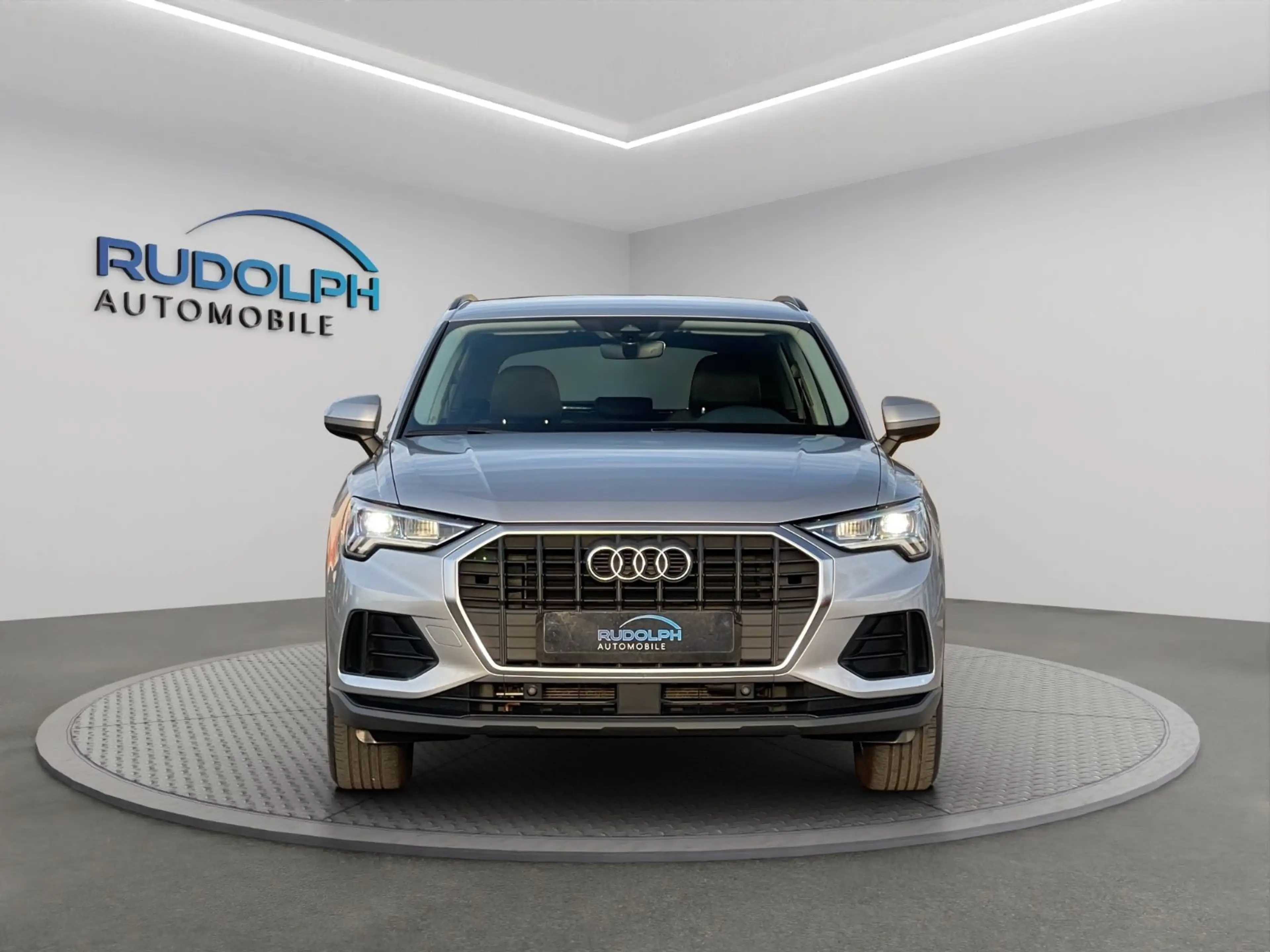 Audi Q3 35 2,0 TDI AUTOM. NAVI LED VIRTUAL GARANTIE — photo 2