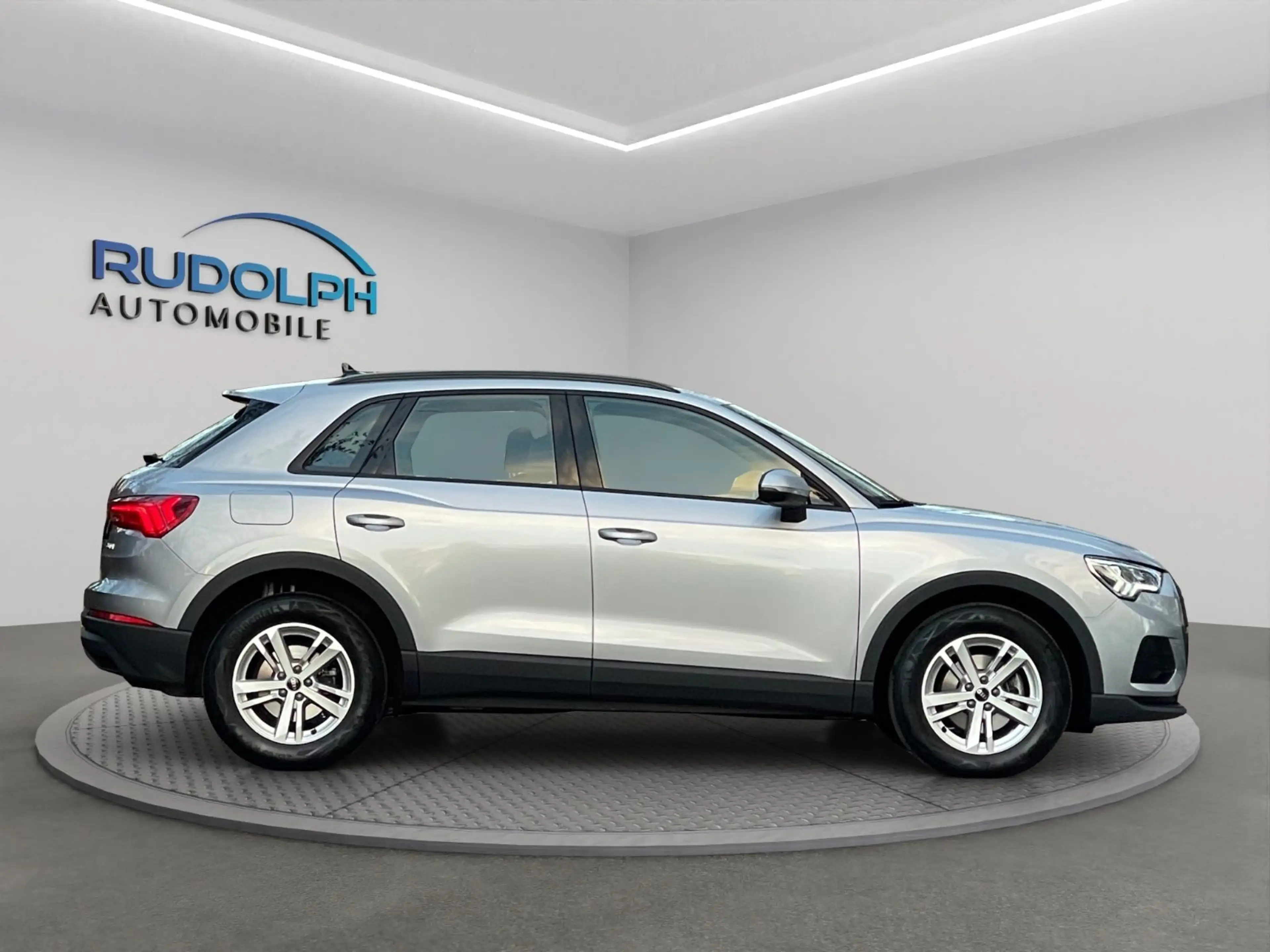 Audi Q3 35 2,0 TDI AUTOM. NAVI LED VIRTUAL GARANTIE — photo 8