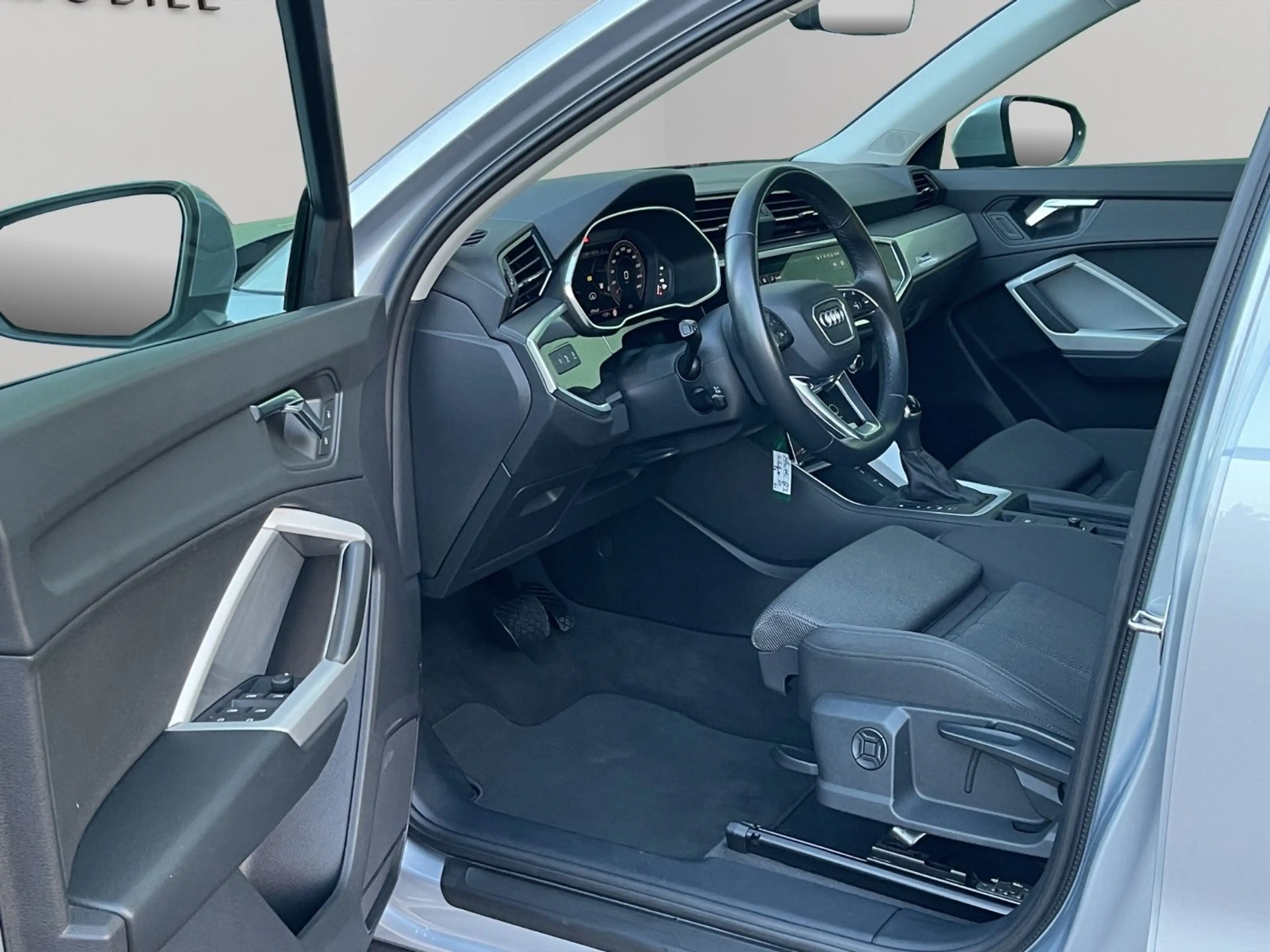 Audi Q3 35 2,0 TDI AUTOM. NAVI LED VIRTUAL GARANTIE — photo 9