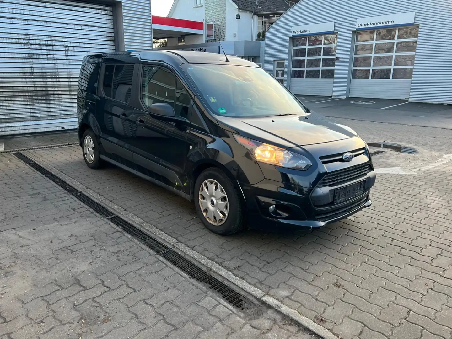 Ford Transit Connect TREND L2 AUTOMATIK EURO 6 crna - 2