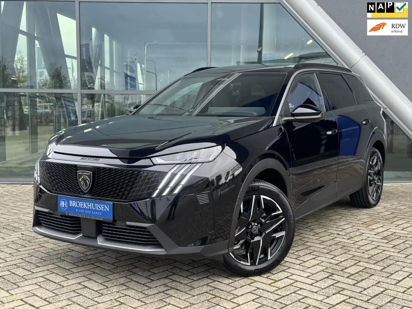 Peugeot 5008 1.2 Hybrid 145pk Allure 7 Pers. Automaat / 360 Cam Negro - 1