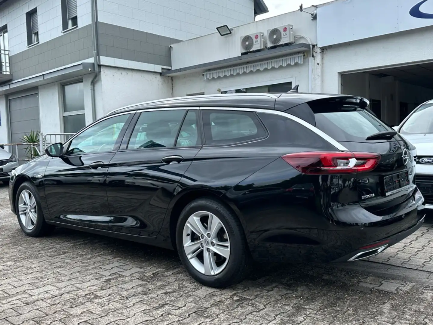 Opel Insignia 2.0 Turbo ST Elegance*AUTOM.*LED-Matrix Noir - 2