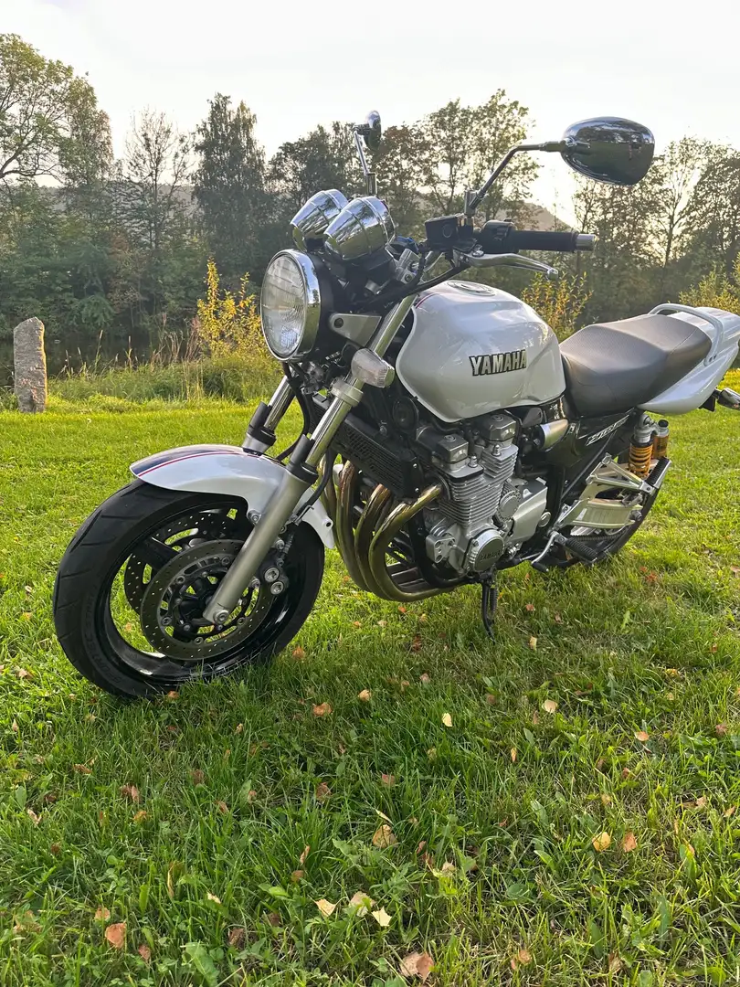 Yamaha XJR 1300 Alb - 2