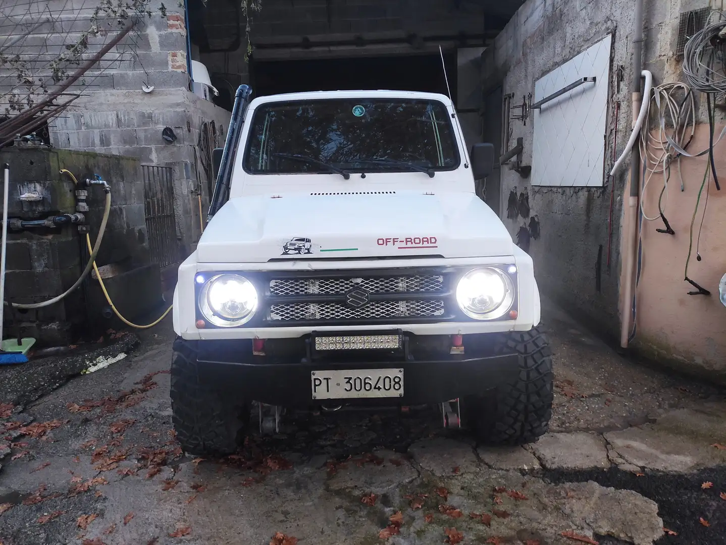 Suzuki SJ Samurai 1.3i Berlina De Luxe Blanc - 2