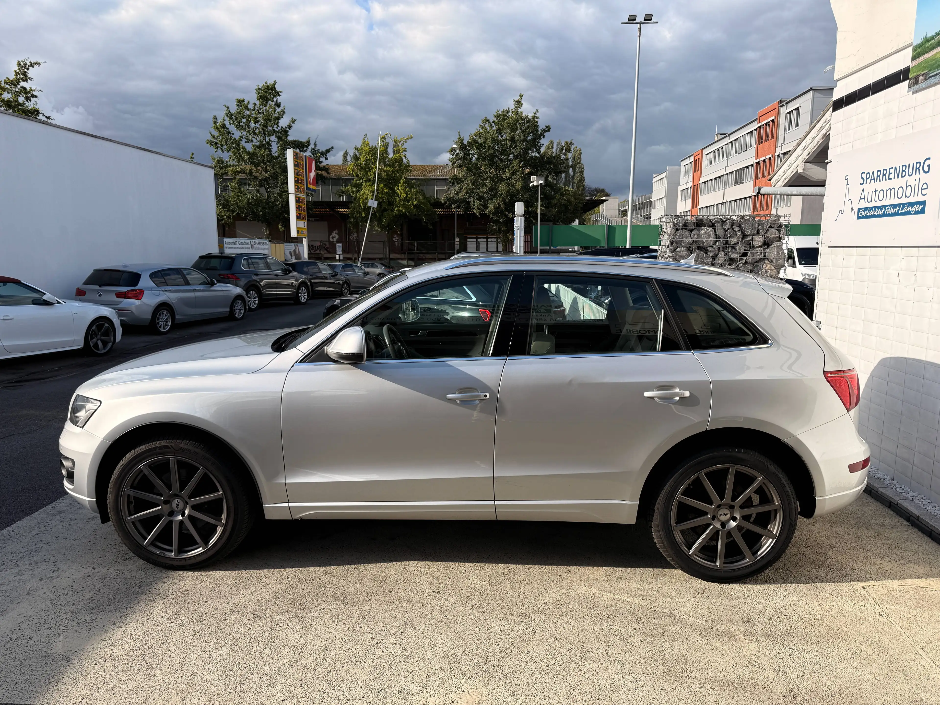 Audi Q5 Quattro| Finanz. ab 199€|TÜV Gültig| Gepflegt| 8x bereift| ABD Tuning — photo 2
