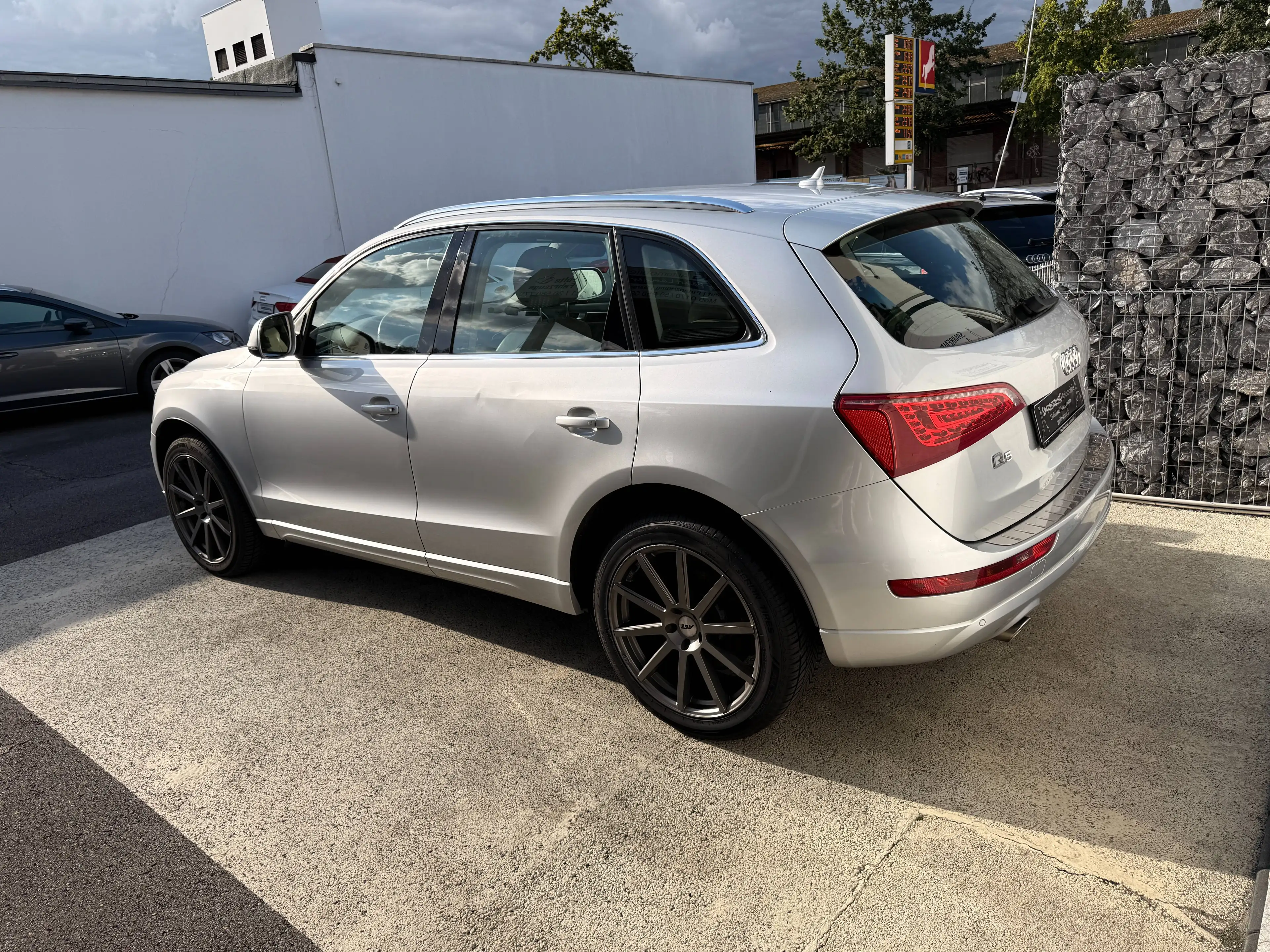 Audi Q5 Quattro| Finanz. ab 199€|TÜV Gültig| Gepflegt| 8x bereift| ABD Tuning — photo 3