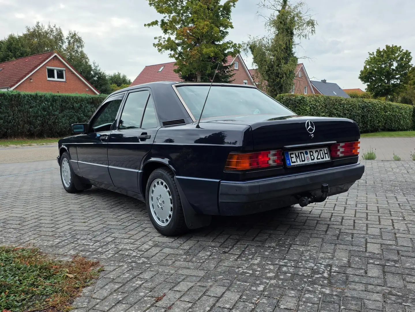 Mercedes-Benz 190 190 D Blau - 2