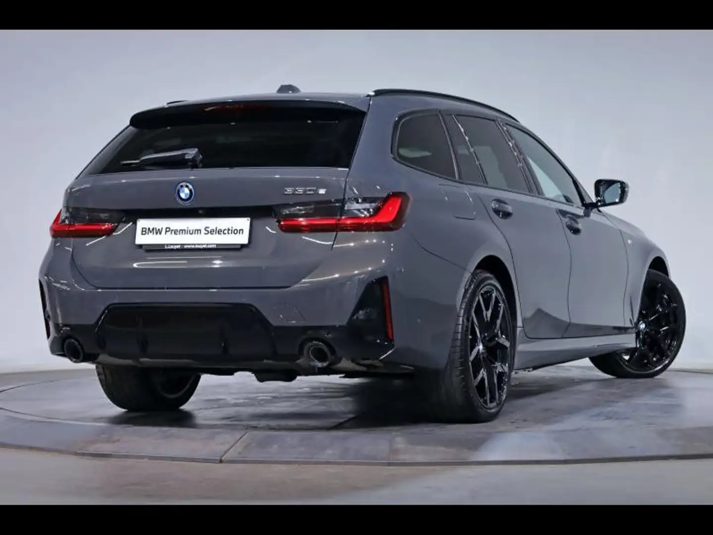 BMW 330 e Touring Kit M Sport Grijs - 2