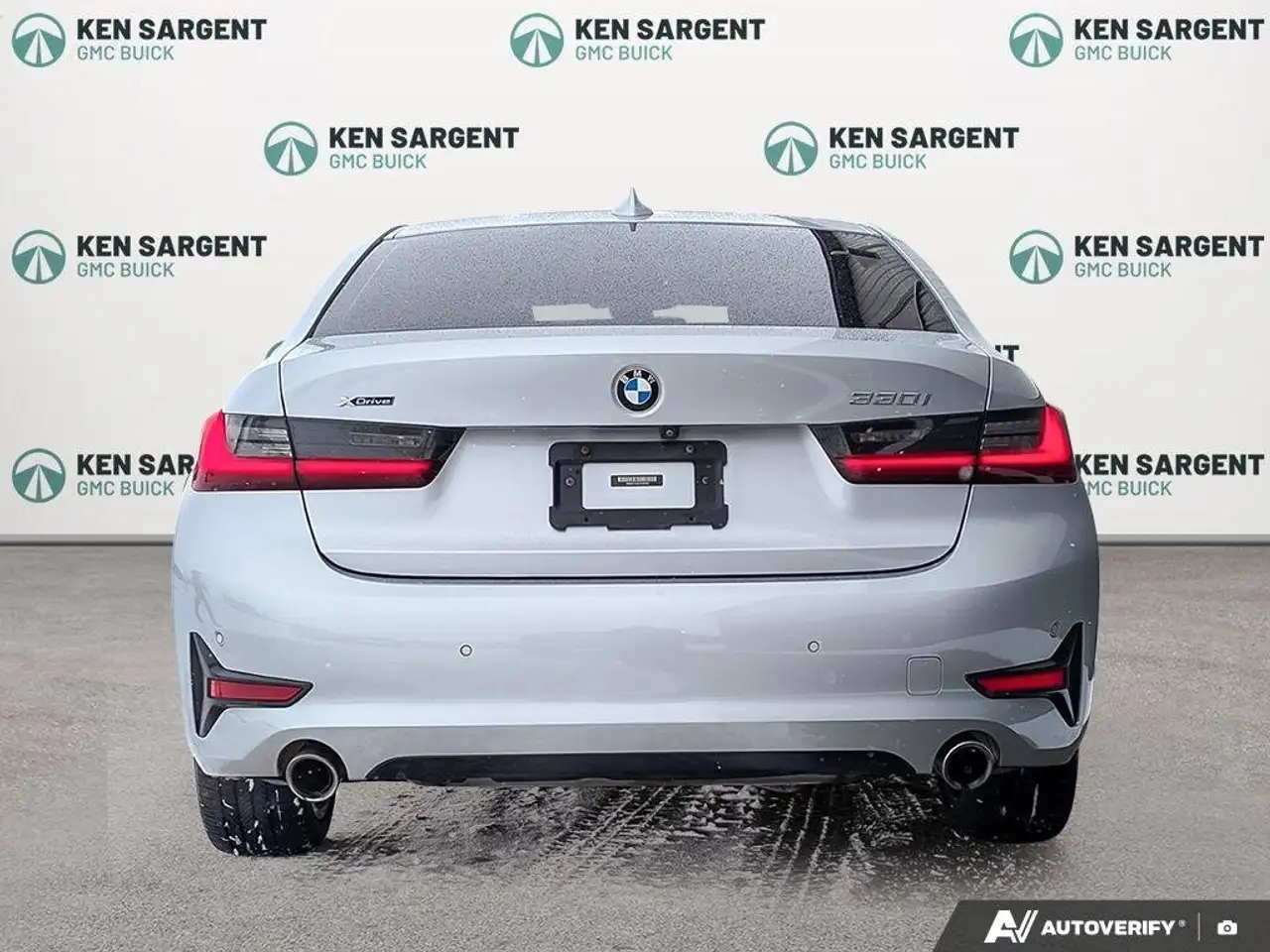 BMW 3 Series photo BMW 3 Series
