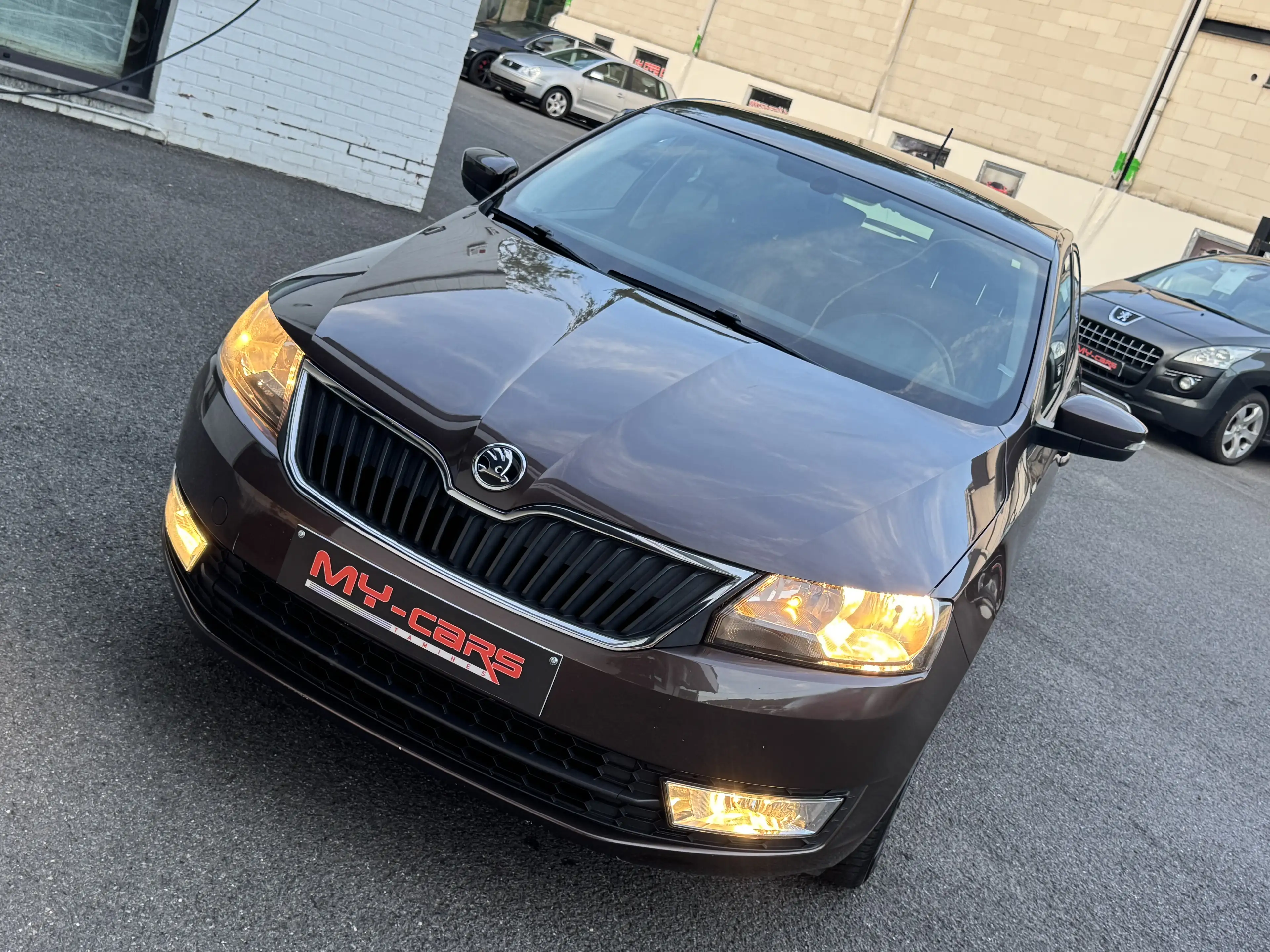Skoda Rapid/Spaceback RABID 1200 ESSENCE BERLINE 4 PORTES GPS CLIM JA — photo 14