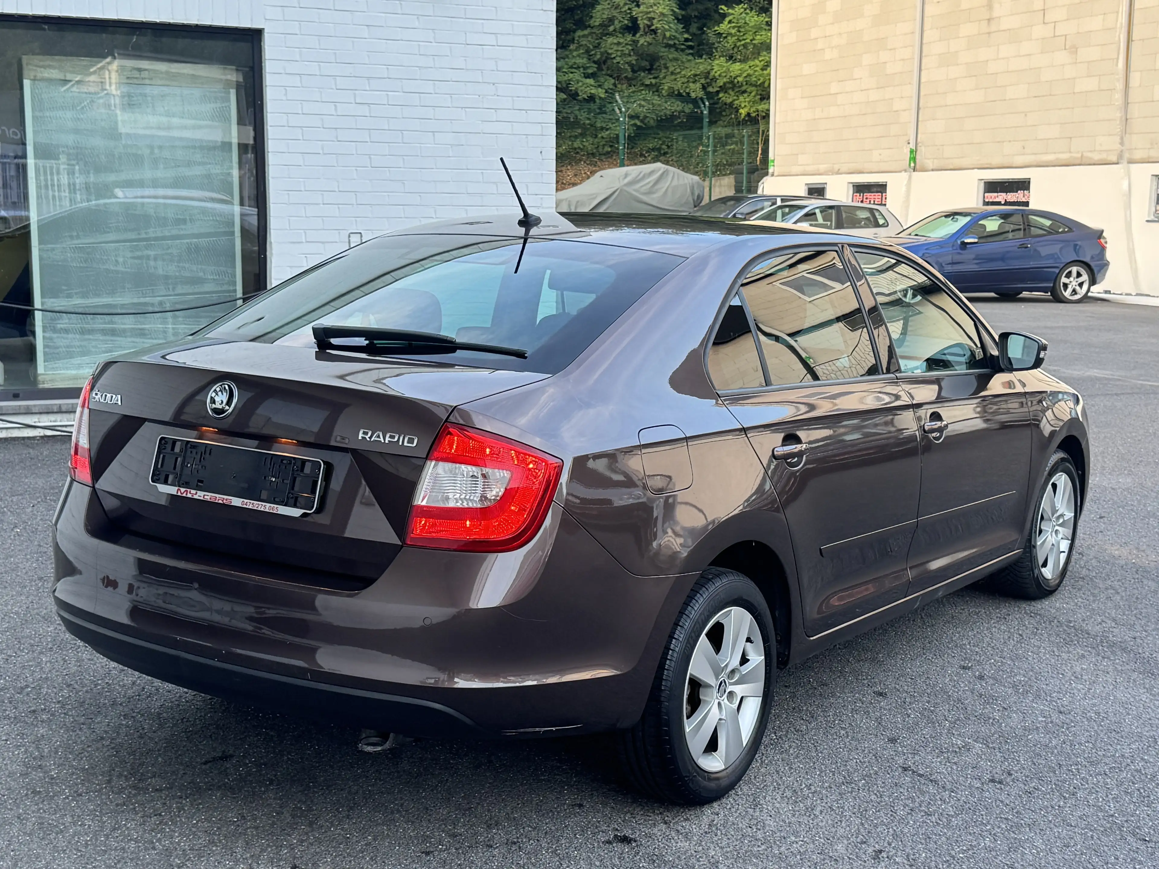 Skoda Rapid/Spaceback RABID 1200 ESSENCE BERLINE 4 PORTES GPS CLIM JA — photo 6