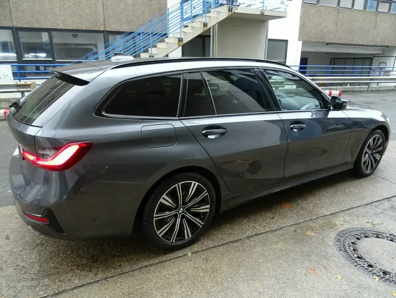 Annonce voiture d'occasion BMW 320 - CARADIZE