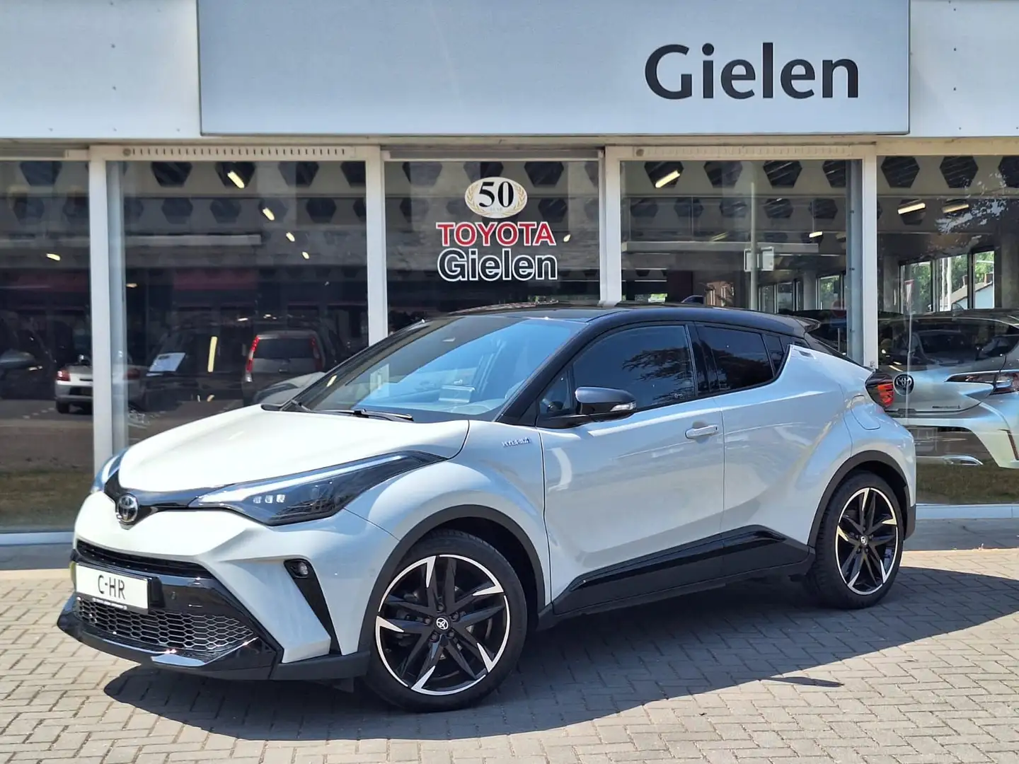 Toyota C-HR 2.0 Hybrid 184pk GR Sport | JBL, BSM, Stoel- Stuur Gris - 1