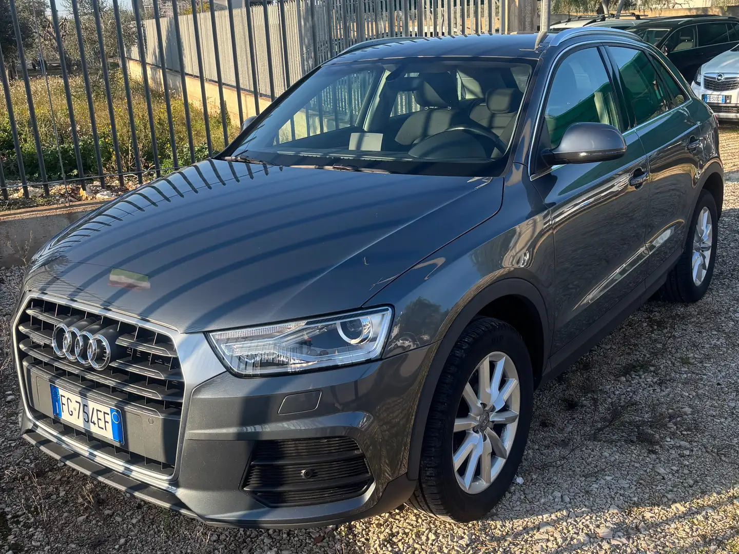 Audi Q3 Q3 2.0 tdi Sport quattro 150cv Gris - 2