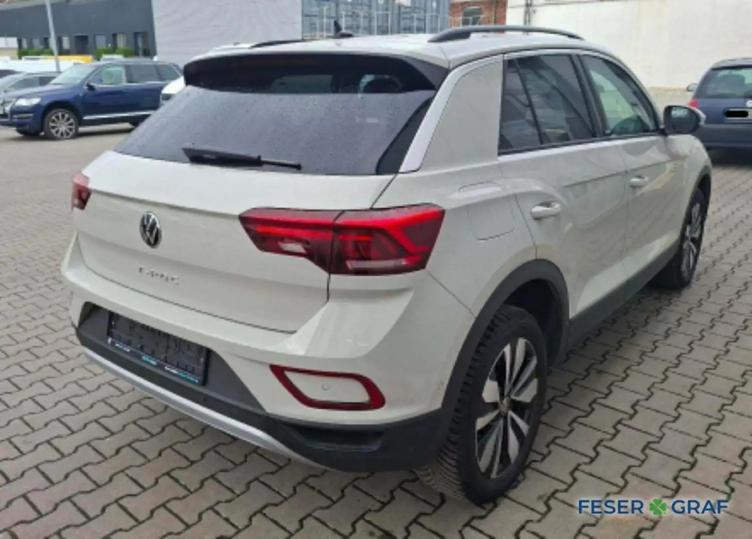 Volkswagen T-Roc 1.5 TSI Move DSG/LED/Rear View/Sitzhzg./Navi Grau - 2