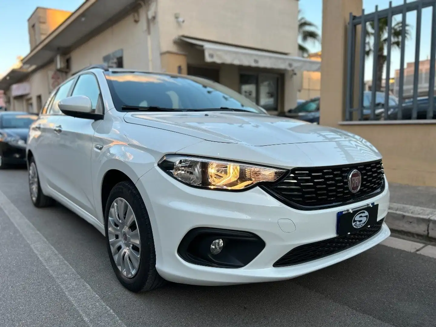 Fiat Tipo 1.3 Multijet 95Cv SW Lounge Bianco - 2
