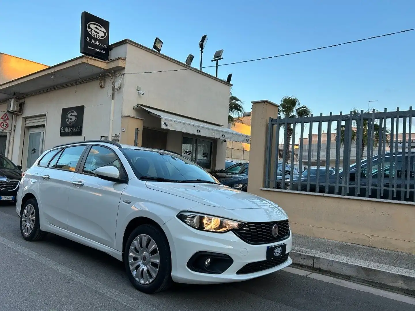 Fiat Tipo 1.3 Multijet 95Cv SW Lounge Bianco - 1