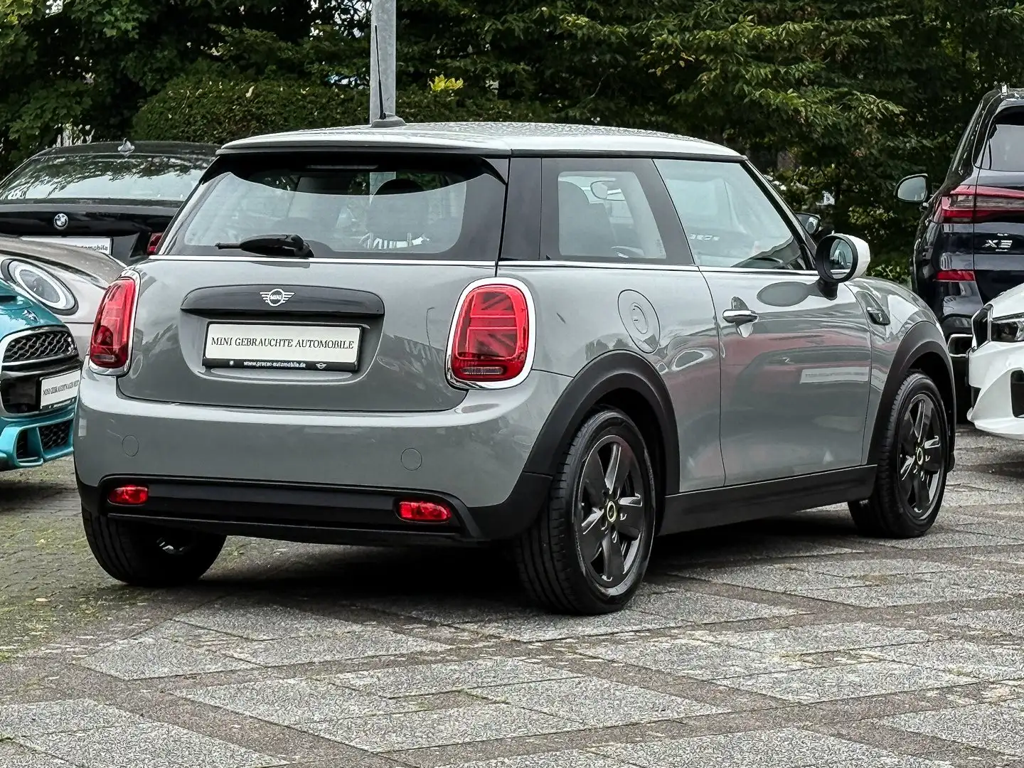 MINI Cooper SE LED DAB NAvi Essential Trim Boost Grau - 2