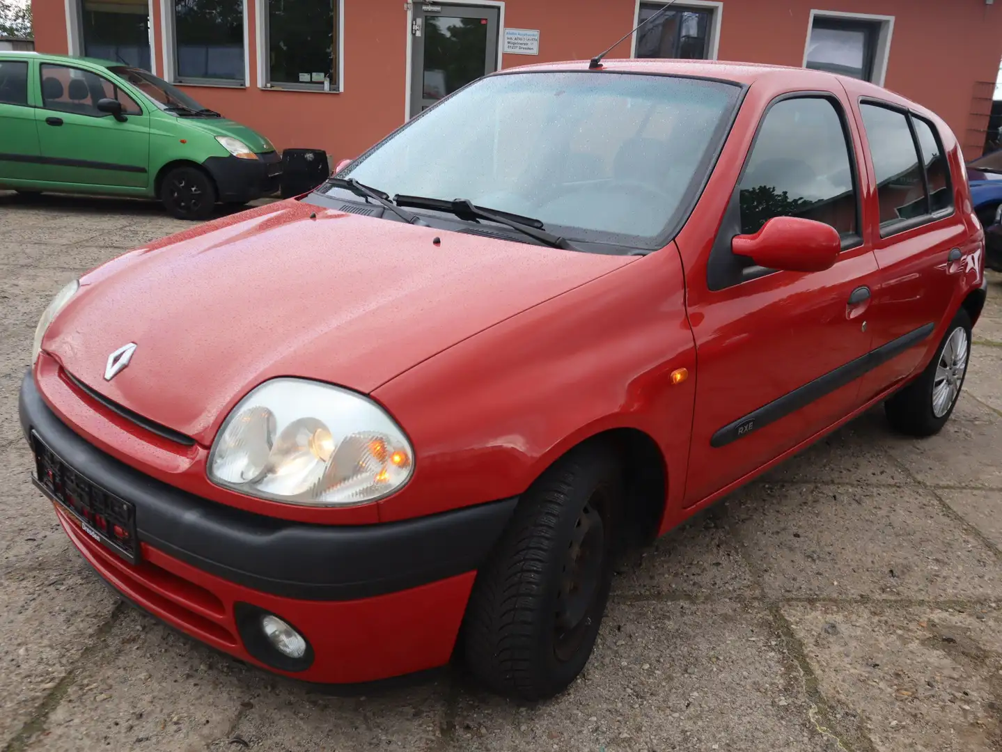 Renault Clio 1.4 RT AUTOMATIK Rojo - 2