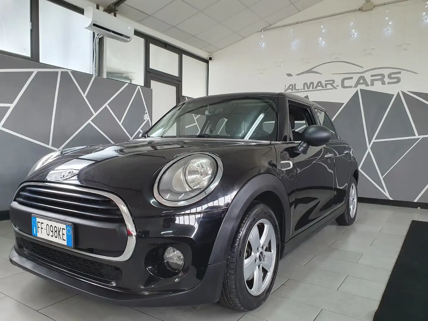 MINI One Mini IV F55-F56 2014 1.2 75cv 5p - 1