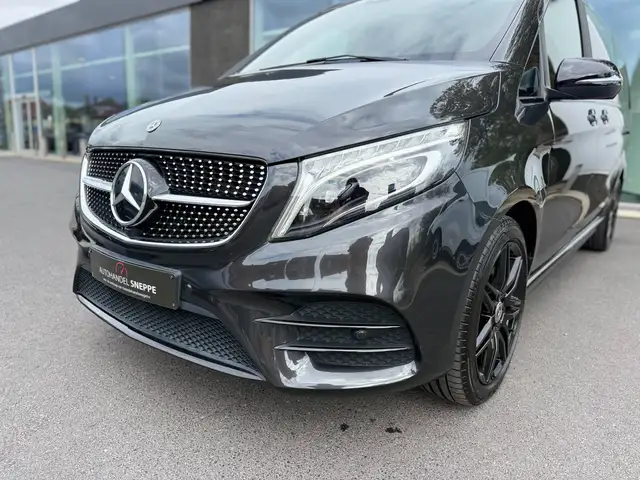 Mercedes-Benz 250 view 3