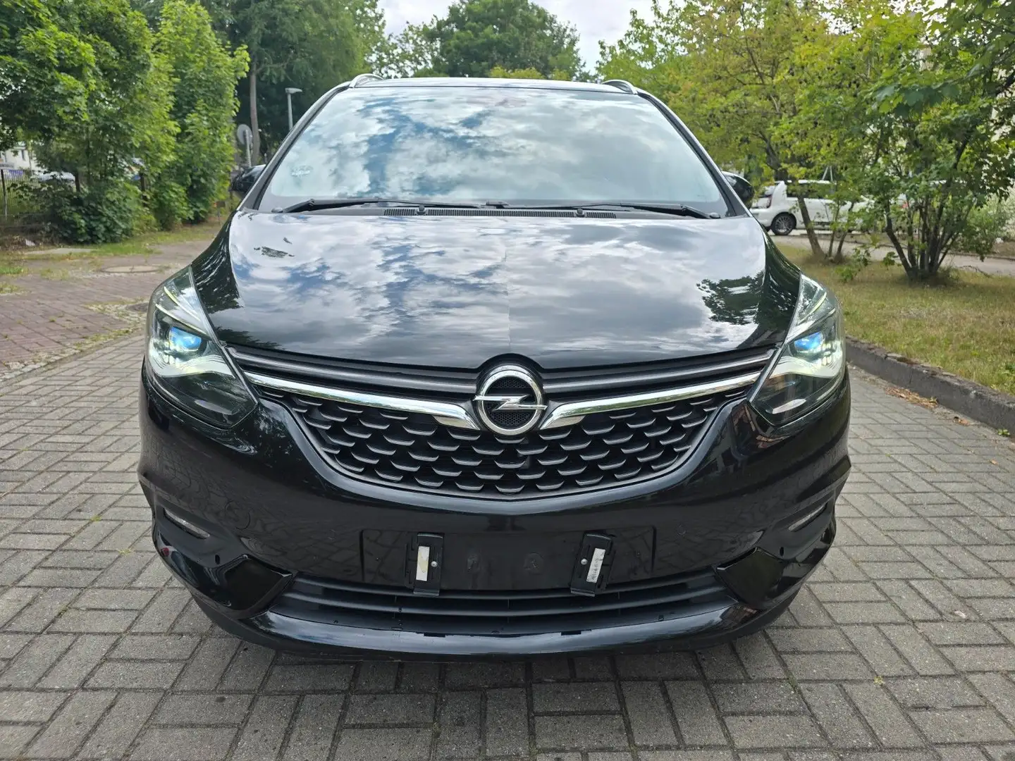 Opel Zafira C Innovation Noir - 2