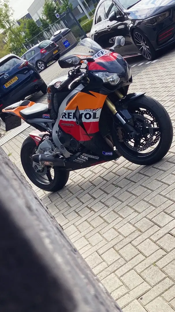 Honda CBR 1000 Fireblade CBR1000RR SC59 REPSOL Custom Quickshift - 1