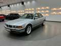 BMW 750 Stříbrná - thumbnail 1