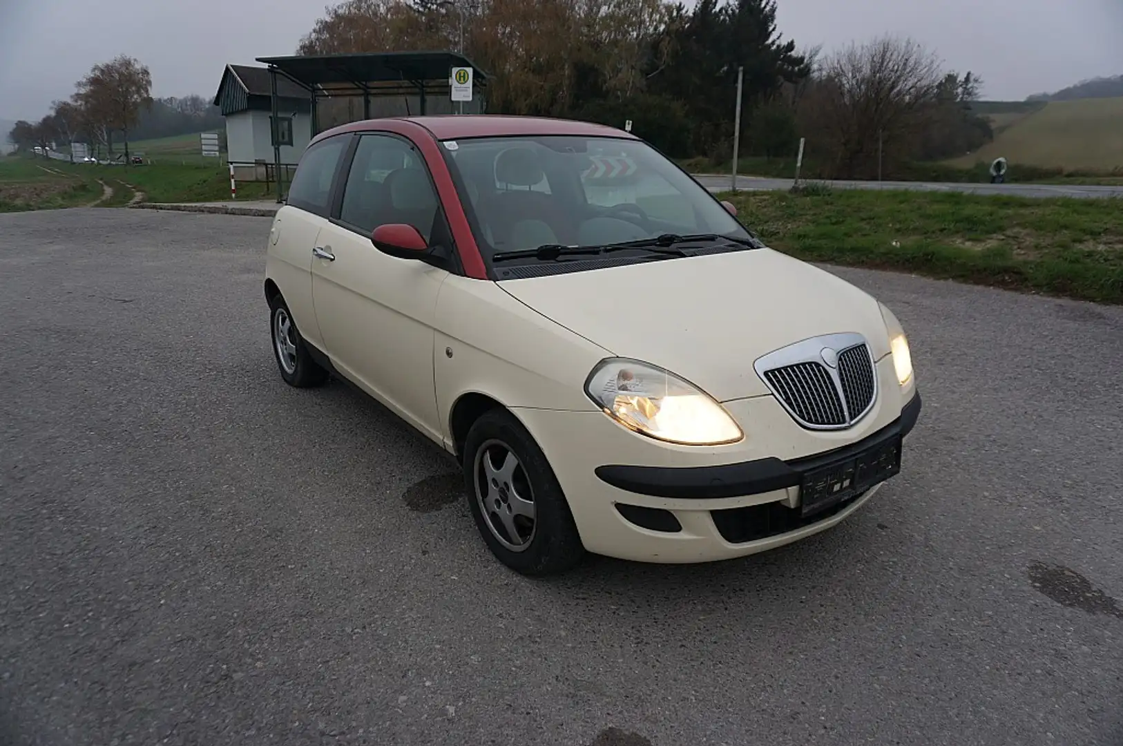 Lancia Y psilon Argento 1,3 16V Multijet Rot - 2