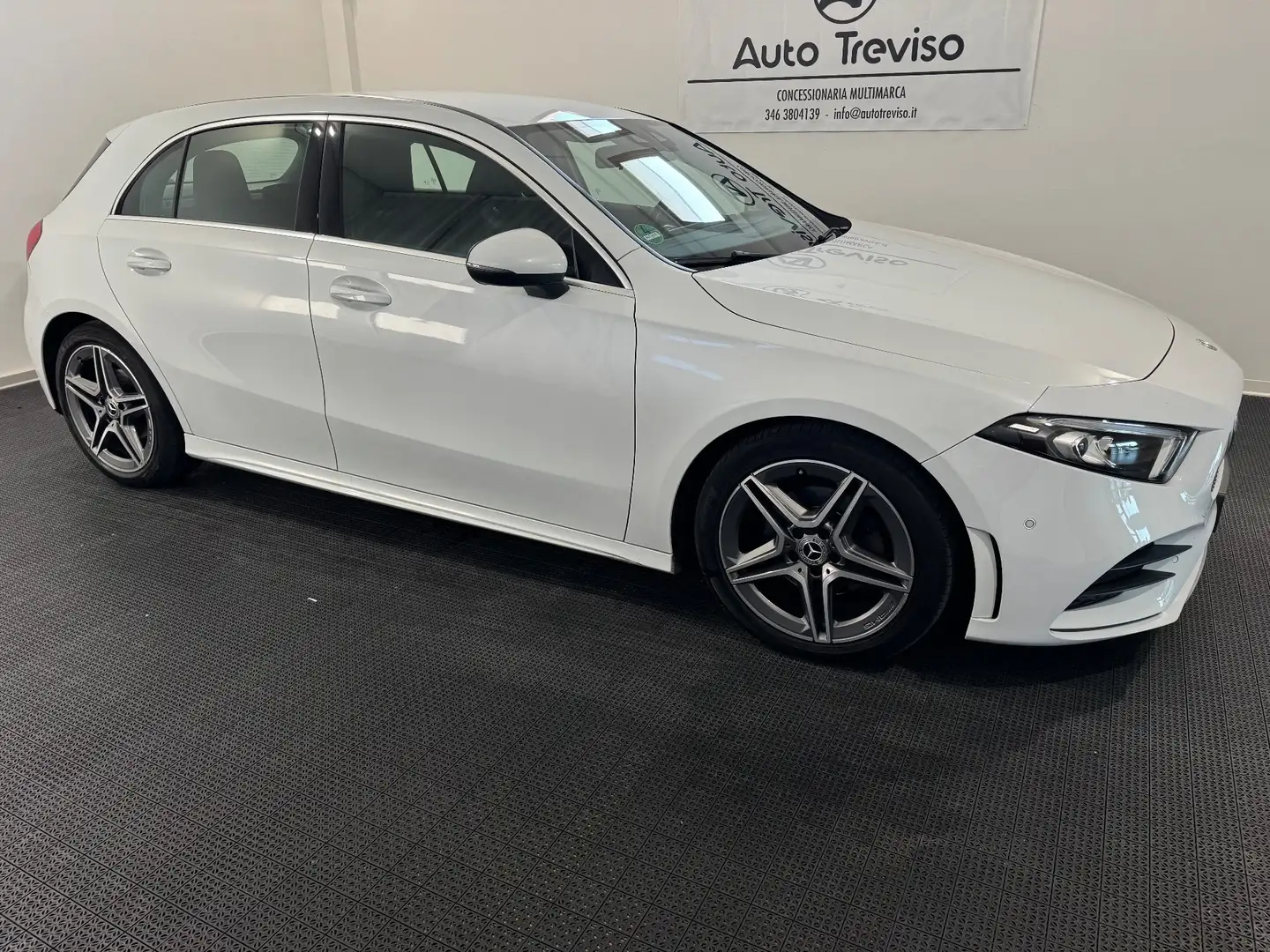 Mercedes-Benz A 200 A 200 d Automatic Premium Bianco - 2