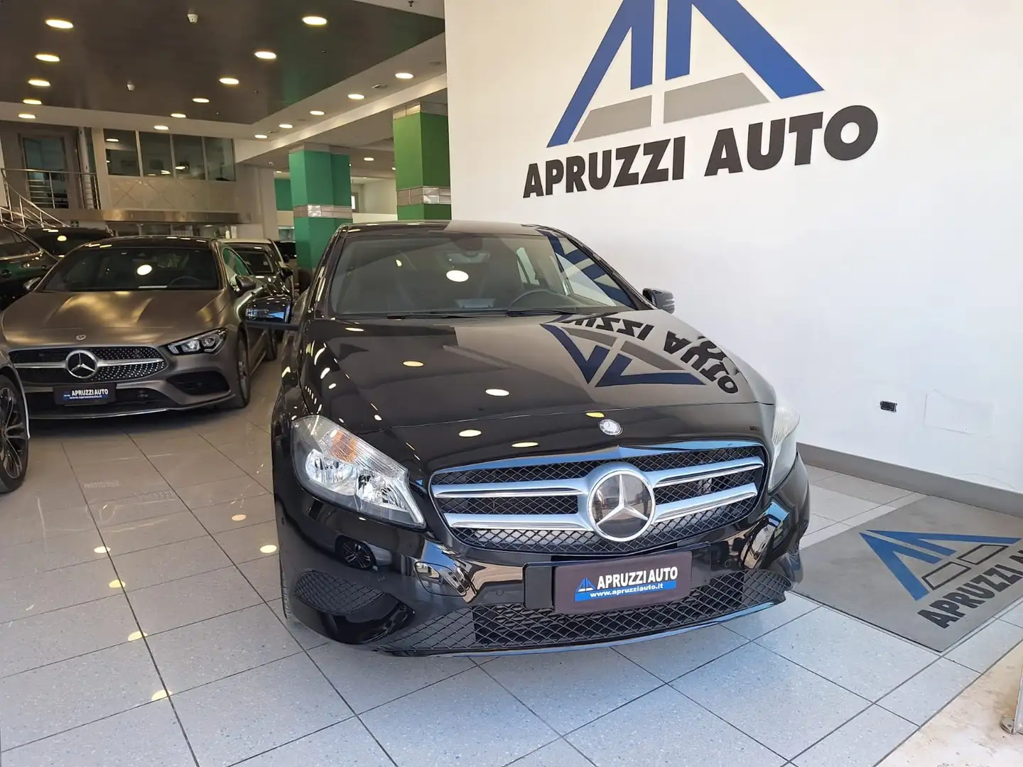 Mercedes-Benz A 160 cdi Sport NAVI Noir - 2