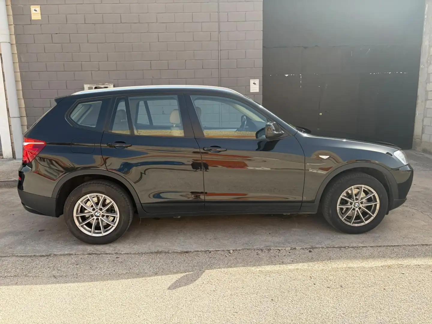 BMW X3 xDrive 20dA Negro - 2