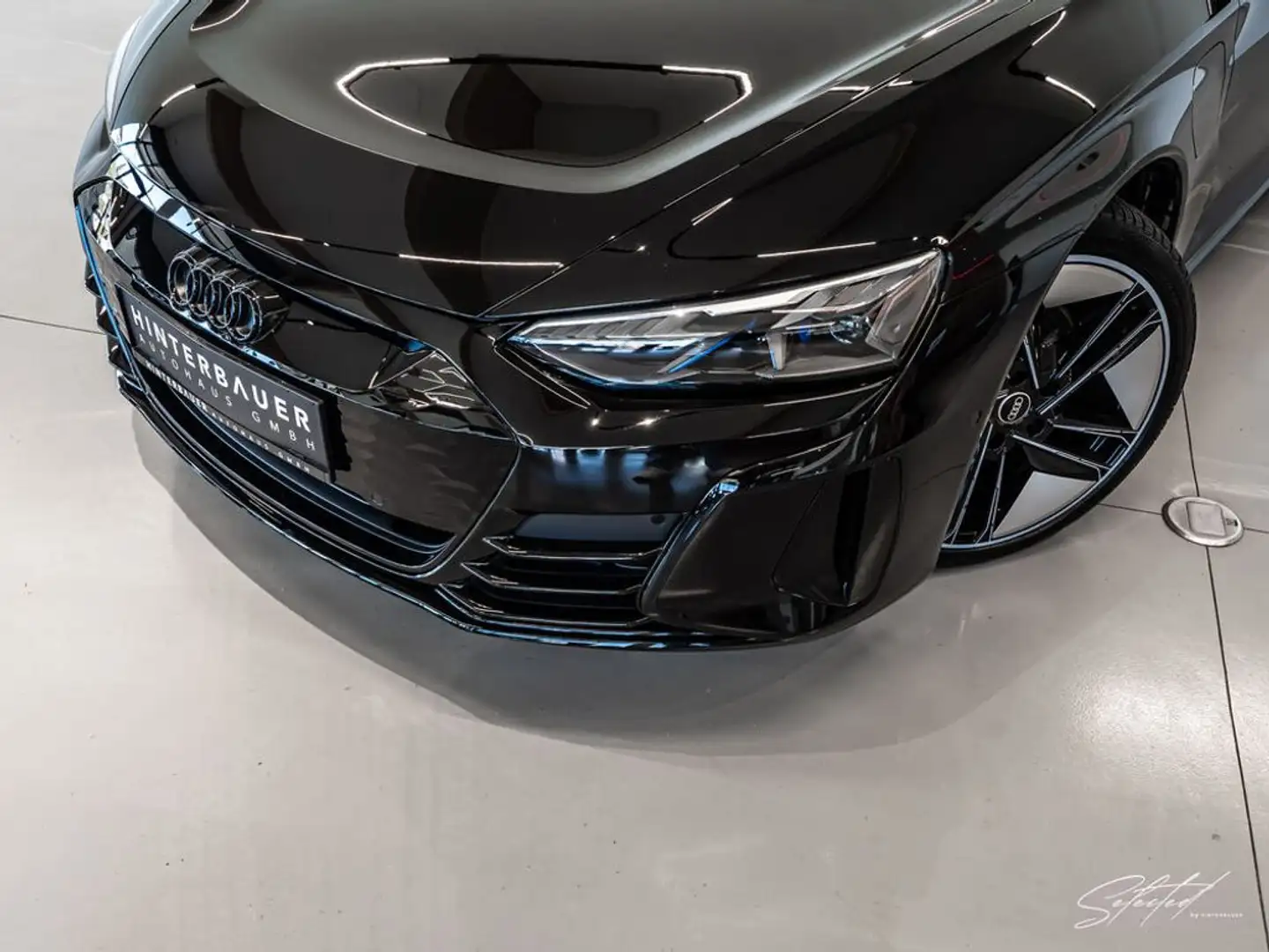 Audi e-tron GT quattro*HEADUP*PANO*LNP € 134.745 -48,5% Schwarz - 2