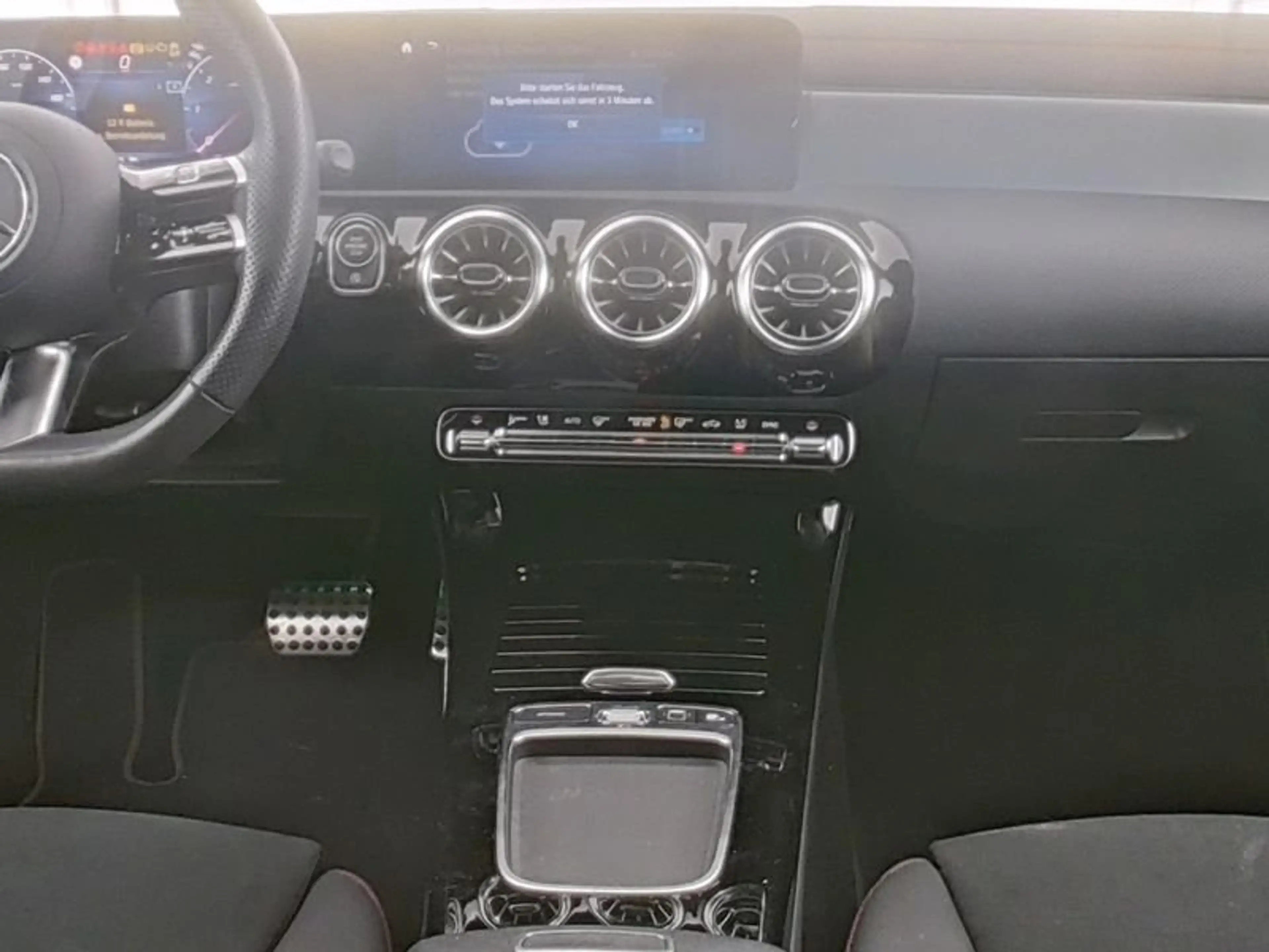 Mercedes-Benz CLA 220 d Cp AMG Pano/360°/MBUX/Distr/Tot/HeadUp — photo 5
