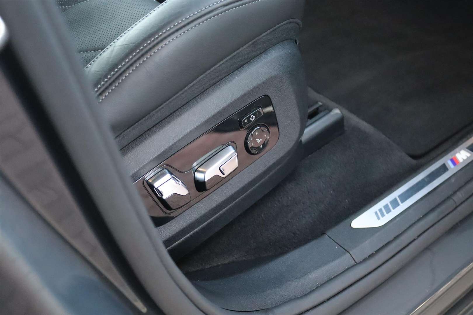 BMW XM M Sport 50e -  - Joinsteer - #5